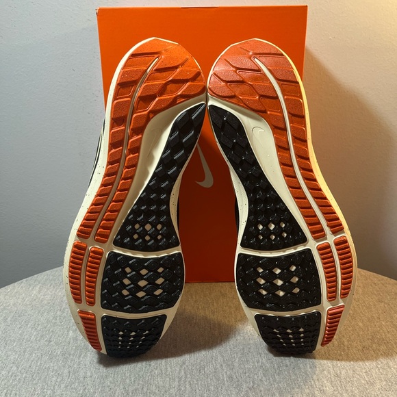 Nike Air Zoom Pegasus 39 Black White Orange Running Mens Shoe Size 11 DX6039-071 - Picture 6 of 11